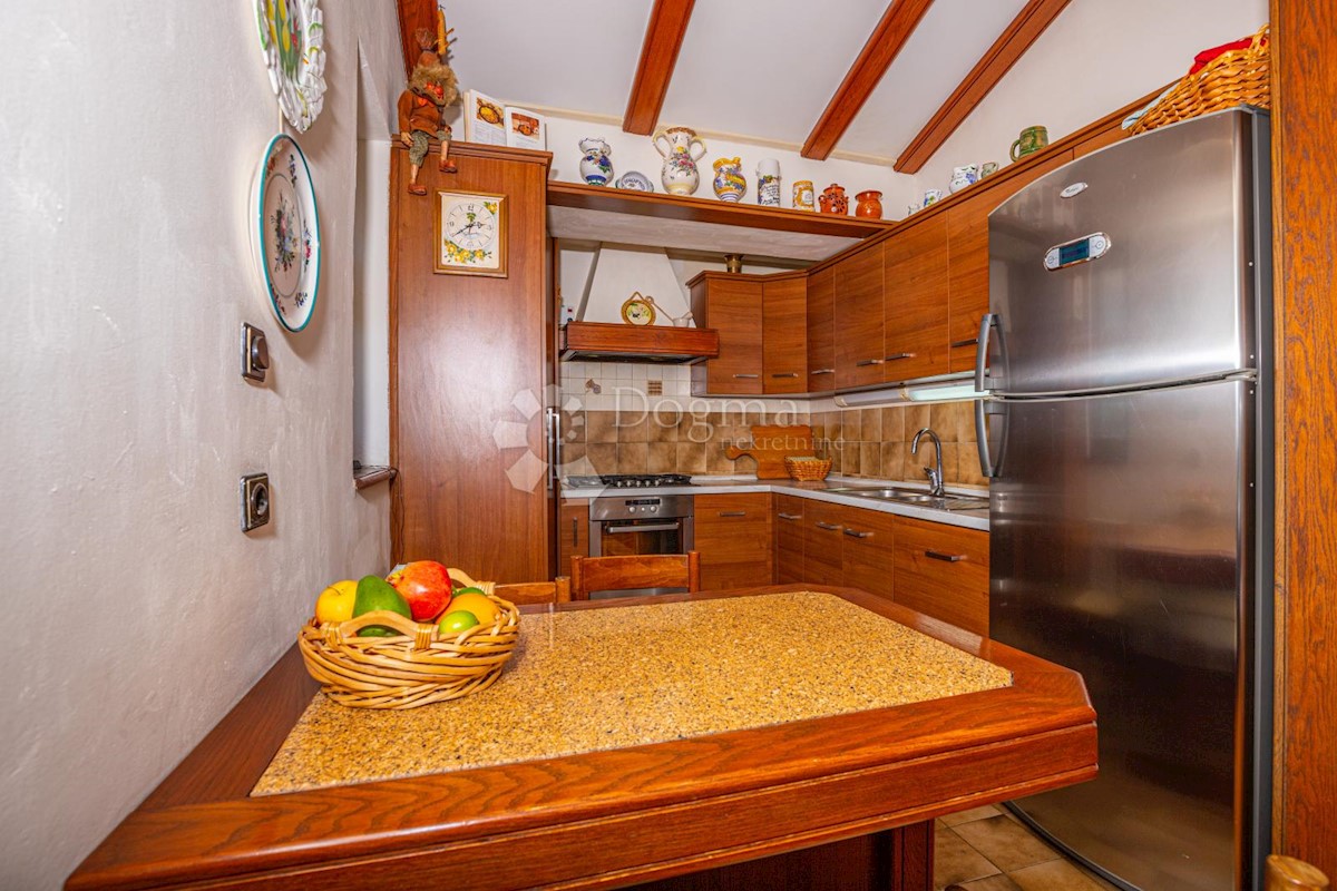 Stan Na prodaju - PRIMORSKO-GORANSKA CRIKVENICA