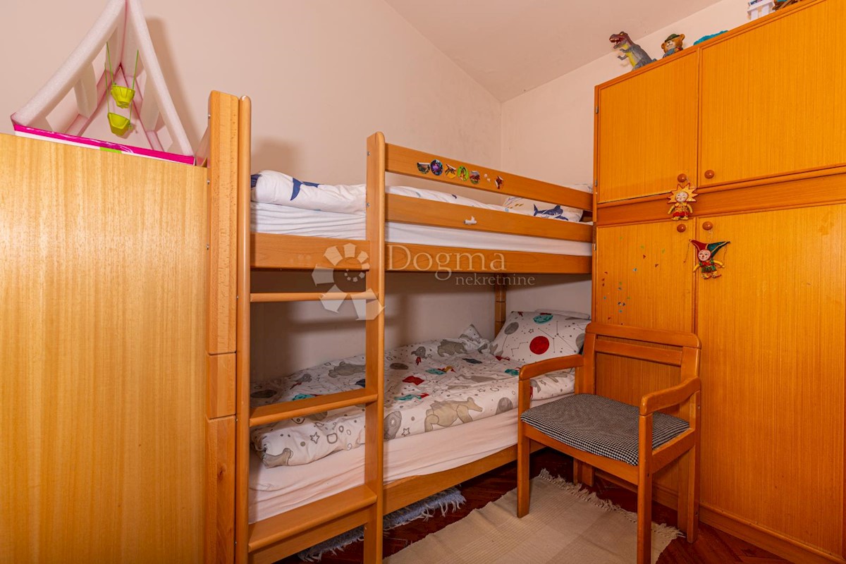 Stan Na prodaju - PRIMORSKO-GORANSKA CRIKVENICA