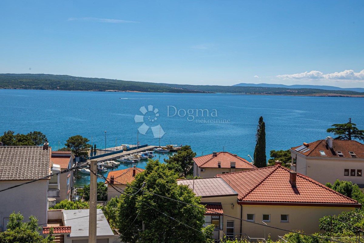 Stan Na prodaju - PRIMORSKO-GORANSKA CRIKVENICA