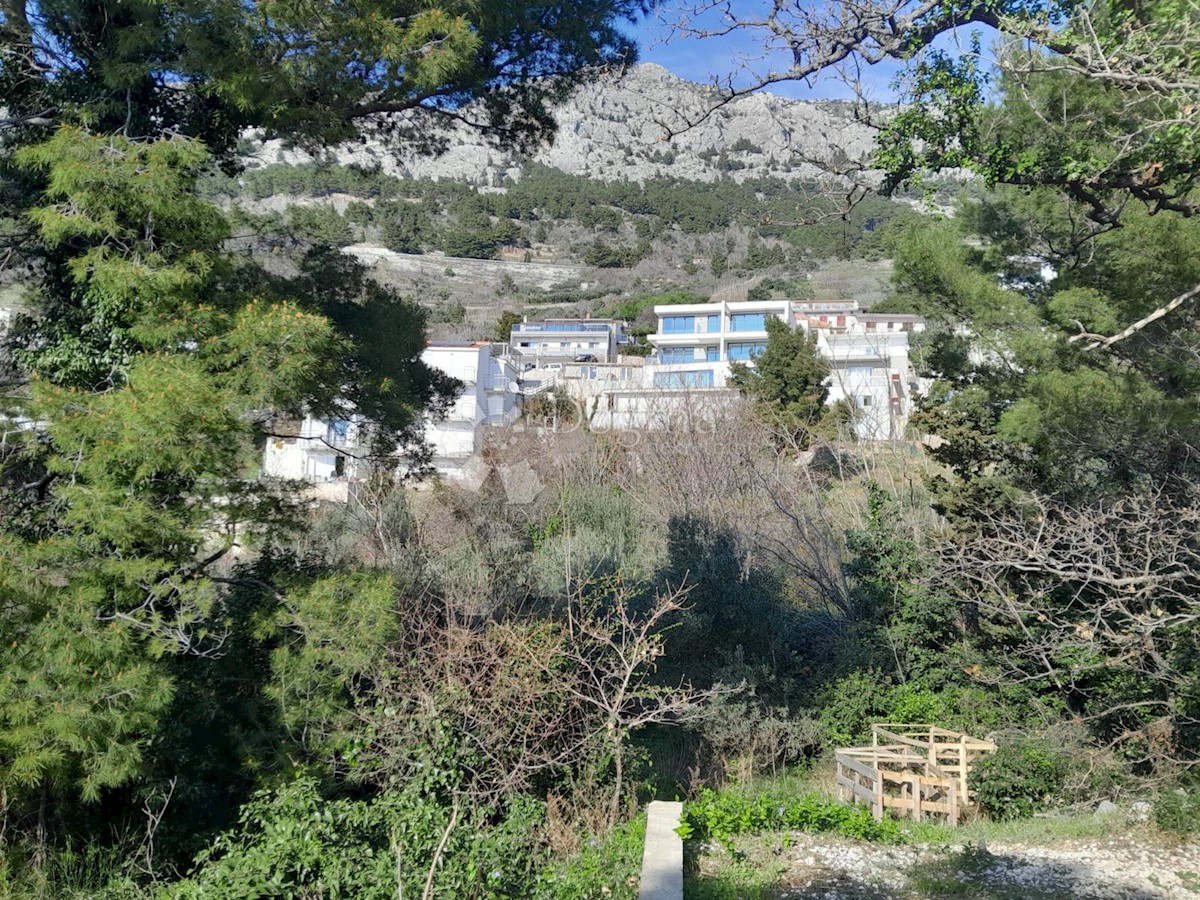 Land For sale - SPLITSKO-DALMATINSKA BRELA