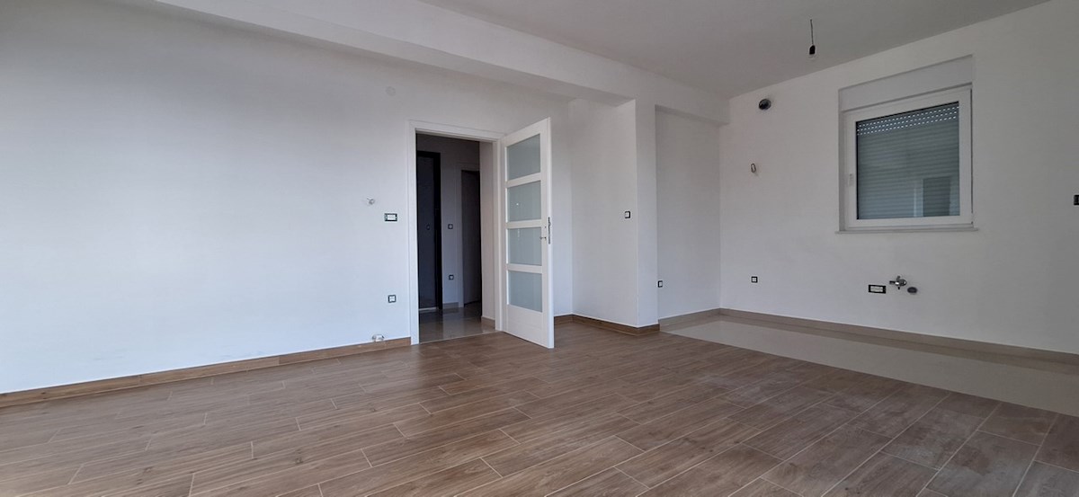 Apartmán Na predaj - ŠIBENSKO-KNINSKA PRIMOŠTEN