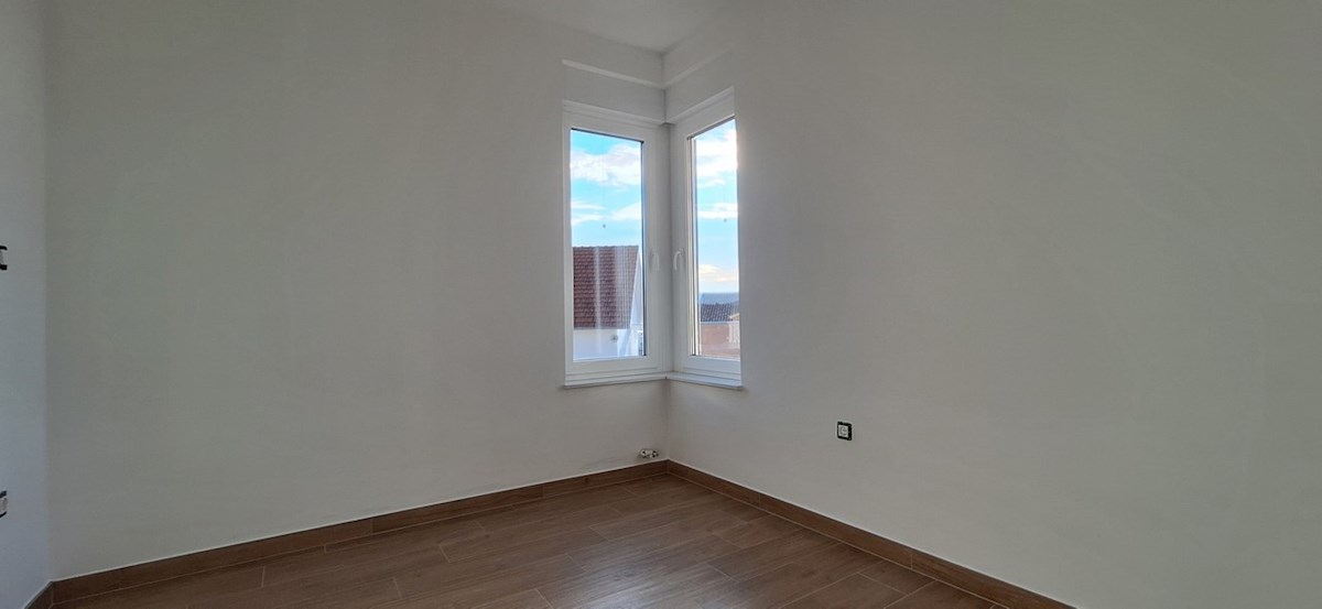 Apartmán Na predaj - ŠIBENSKO-KNINSKA PRIMOŠTEN