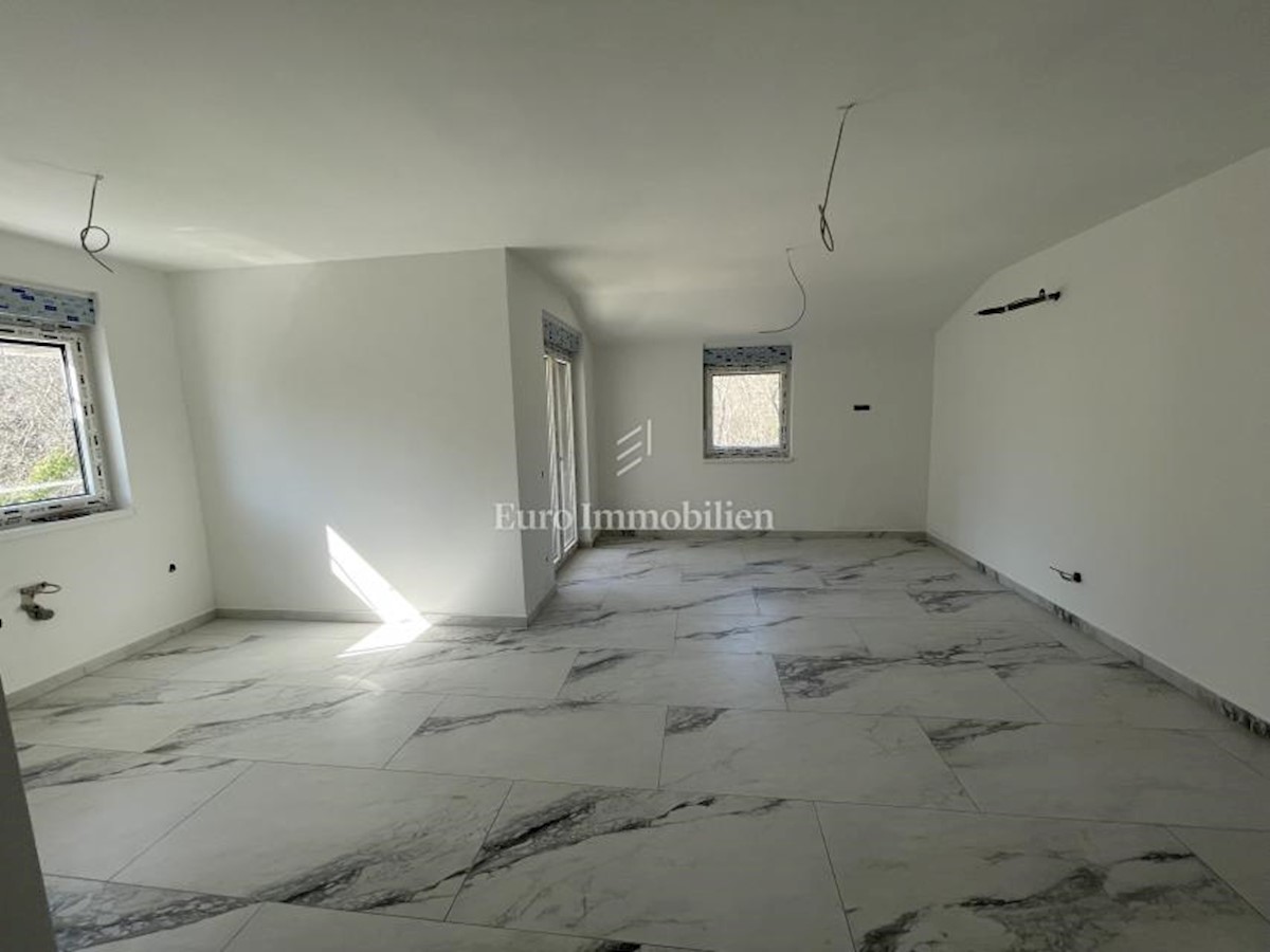 Apartma Na predaj - PRIMORSKO-GORANSKA KRK