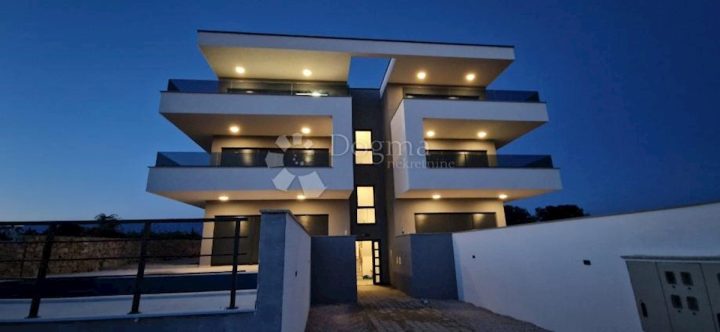 Apartment zu verkaufen 92 m² – Novalja