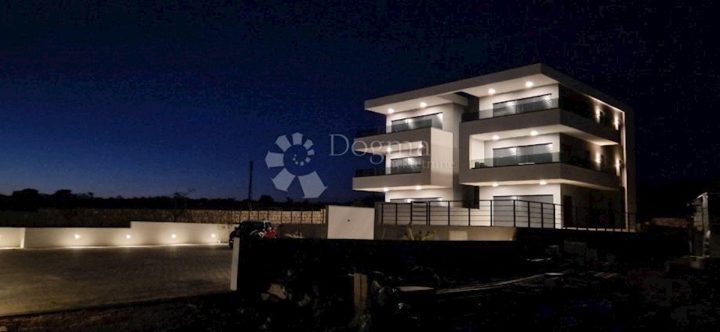 Flat For sale - Ličko-senjska Novalja - foto 2/19