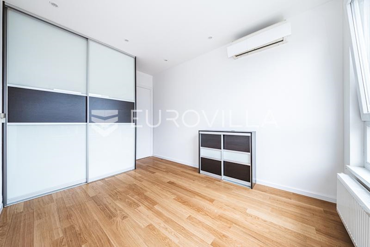 Apartma Na predaj - GRAD ZAGREB ZAGREB