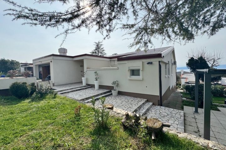 House for sale 276 m² – Njivice