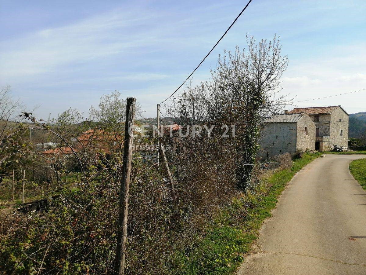 Land For sale - ISTARSKA KAROJBA