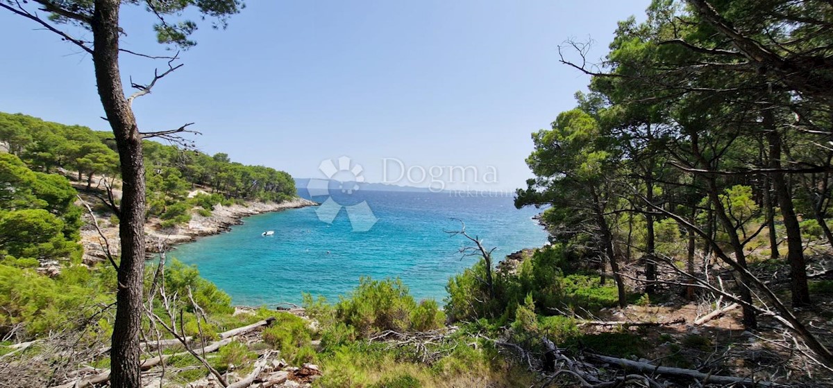 Grundstück Zu verkaufen - SPLITSKO-DALMATINSKA BRAČ