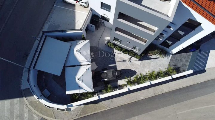 Apartmán na prodej 92 m² – Ližnjan