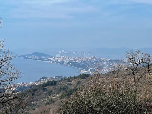 Zemljište na prodaju 4732 m² – Podstrana