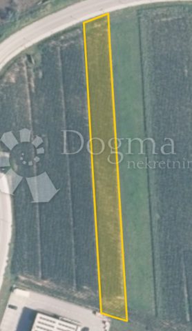 Terreno in vendita 1790 m² – Kućan Marof