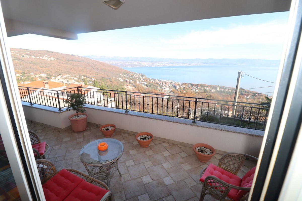 Flat For sale - PRIMORSKO-GORANSKA LOVRAN