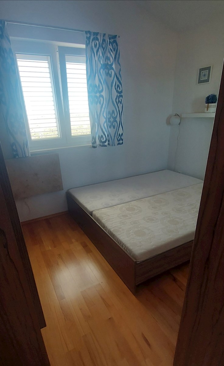 Apartment Zu verkaufen - ŠIBENSKO-KNINSKA ROGOZNICA