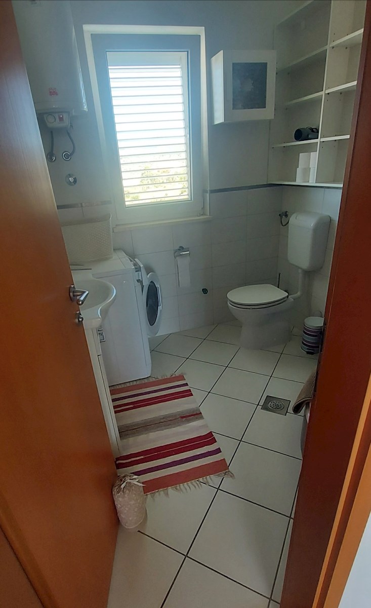 Apartment Zu verkaufen - ŠIBENSKO-KNINSKA ROGOZNICA