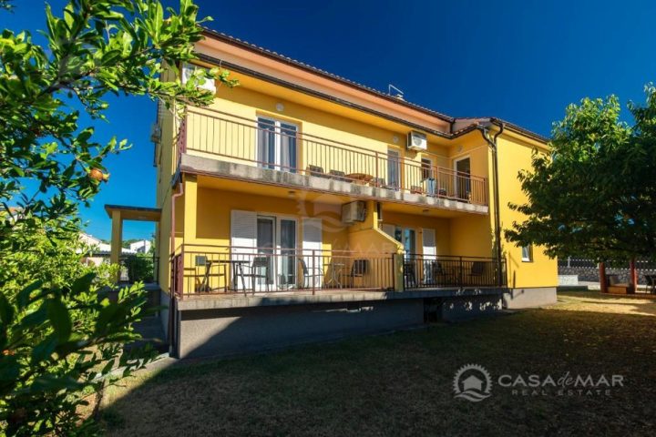 Flat for sale 100 m² – Njivice