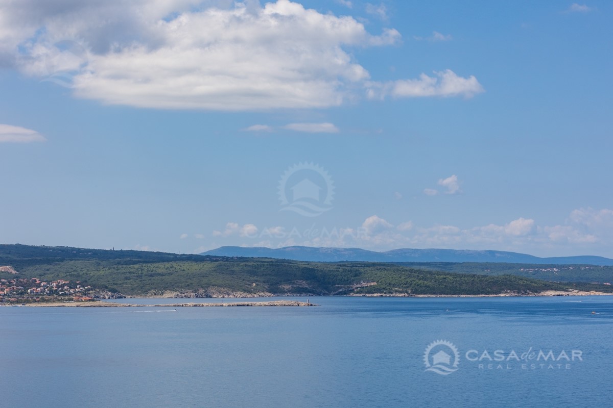 Stan Na prodaju - PRIMORSKO-GORANSKA CRIKVENICA