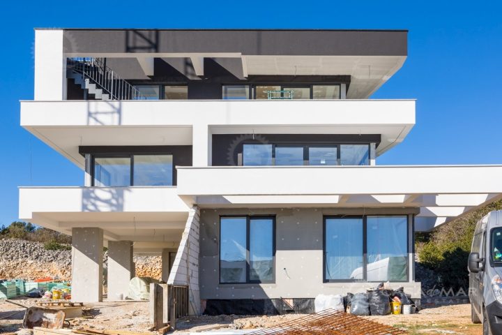 Apartmán na prodej 90 m² – Krk