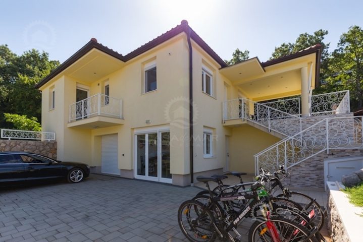 House for sale 260 m² – Njivice