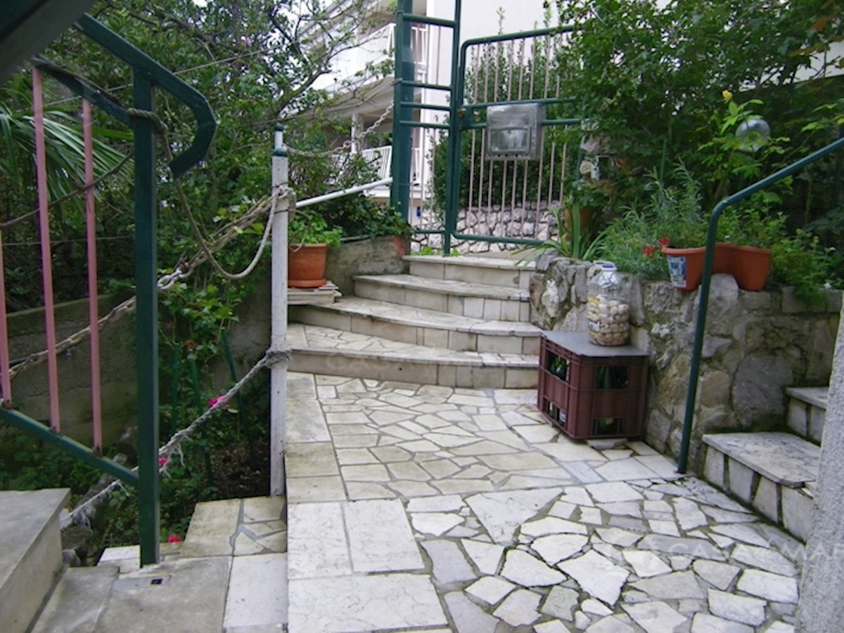 Dom Na predaj - PRIMORSKO-GORANSKA CRIKVENICA