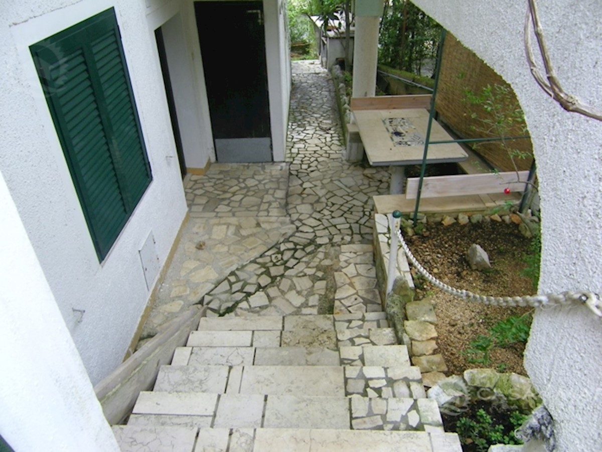 Dom Na predaj - PRIMORSKO-GORANSKA CRIKVENICA