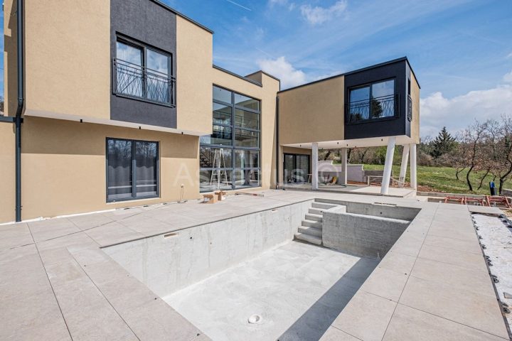 Casa in vendita 291 m² – Pula