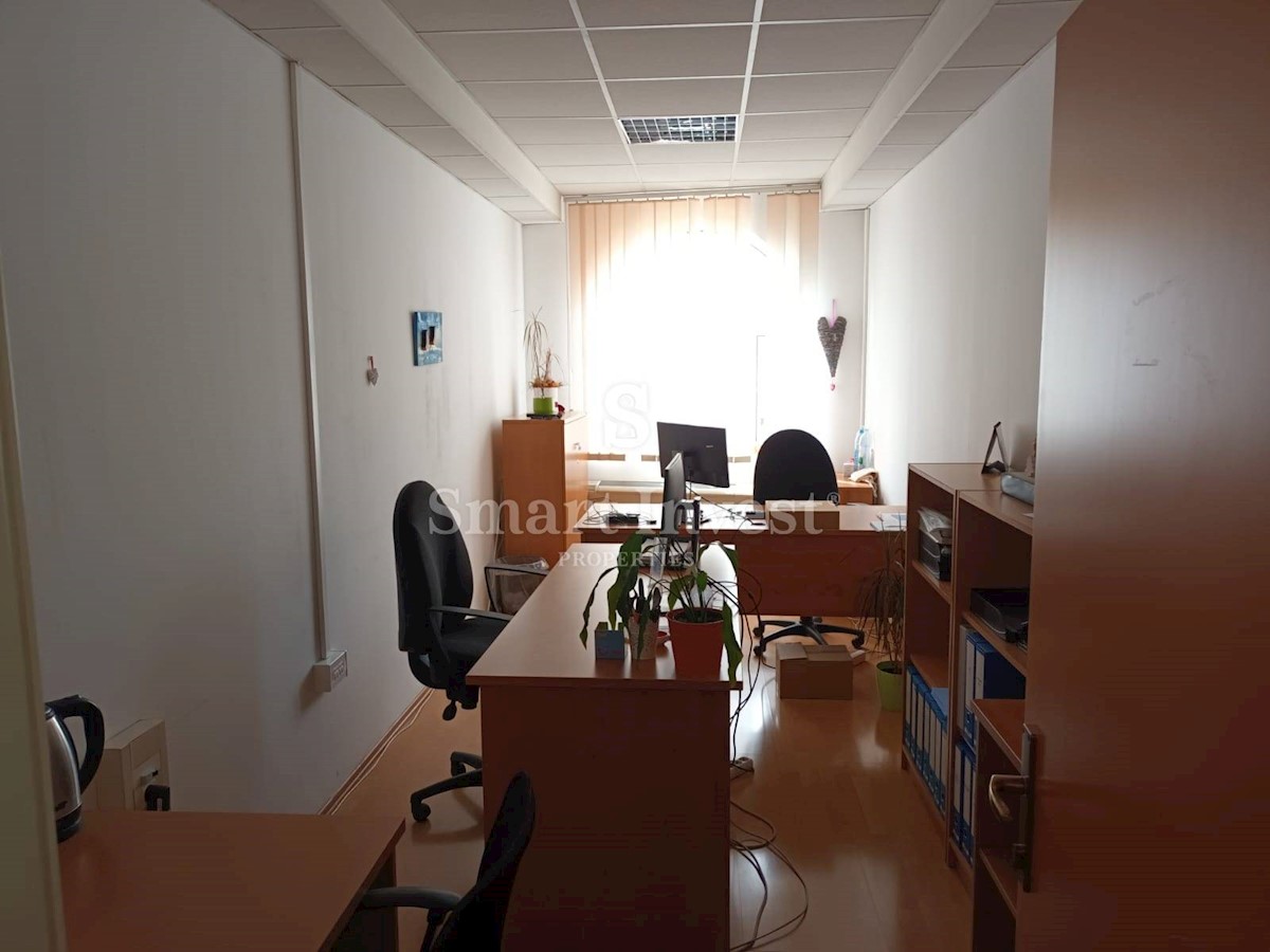 Poslovni prostor Na prodaju - ISTARSKA POREČ