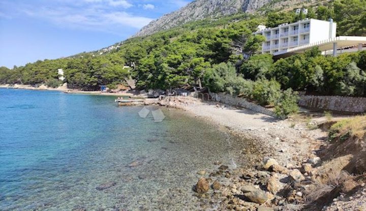 Land for sale 4300 m² – Omiš