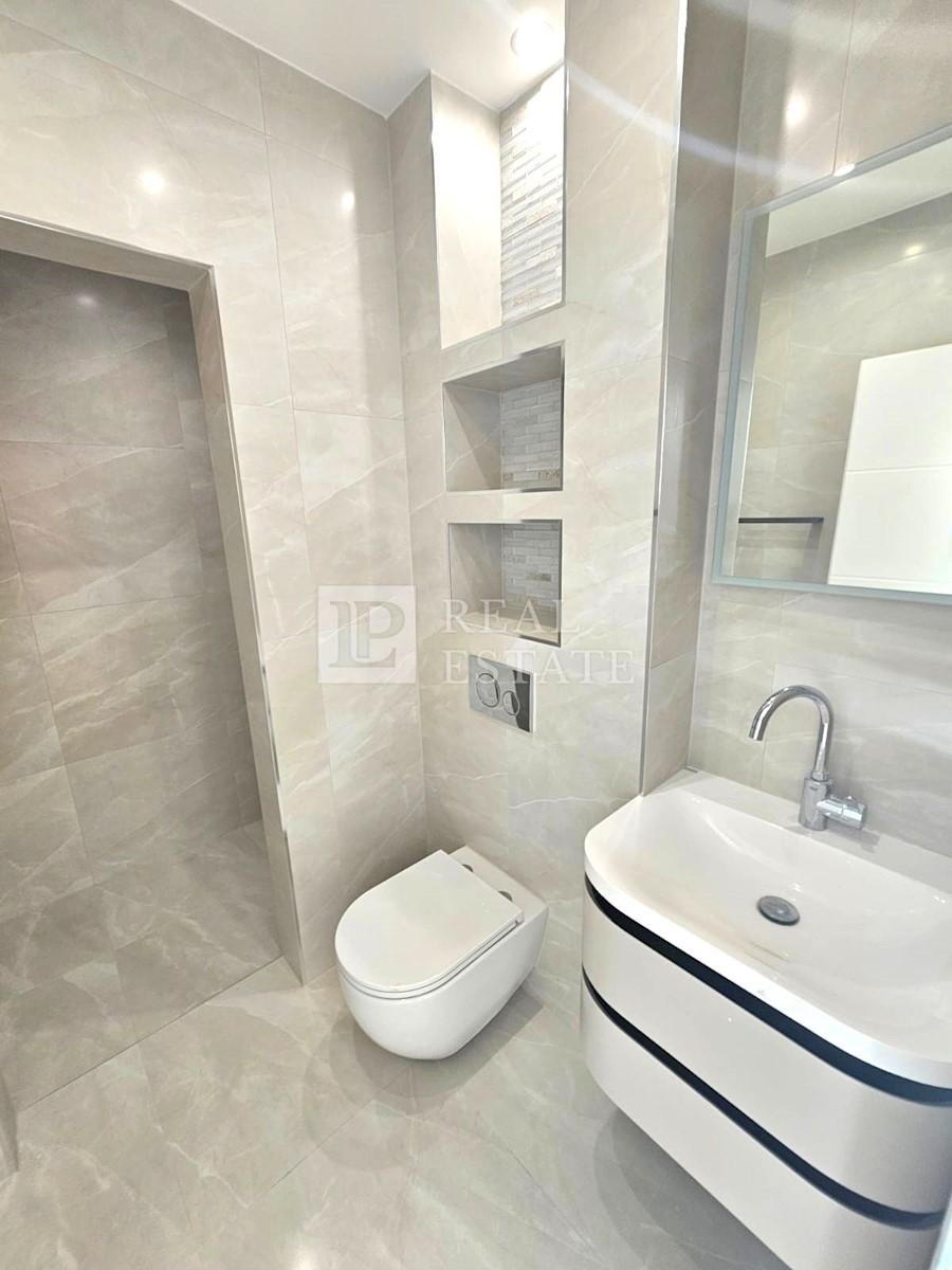 Appartement À vendre - PRIMORSKO-GORANSKA CRIKVENICA