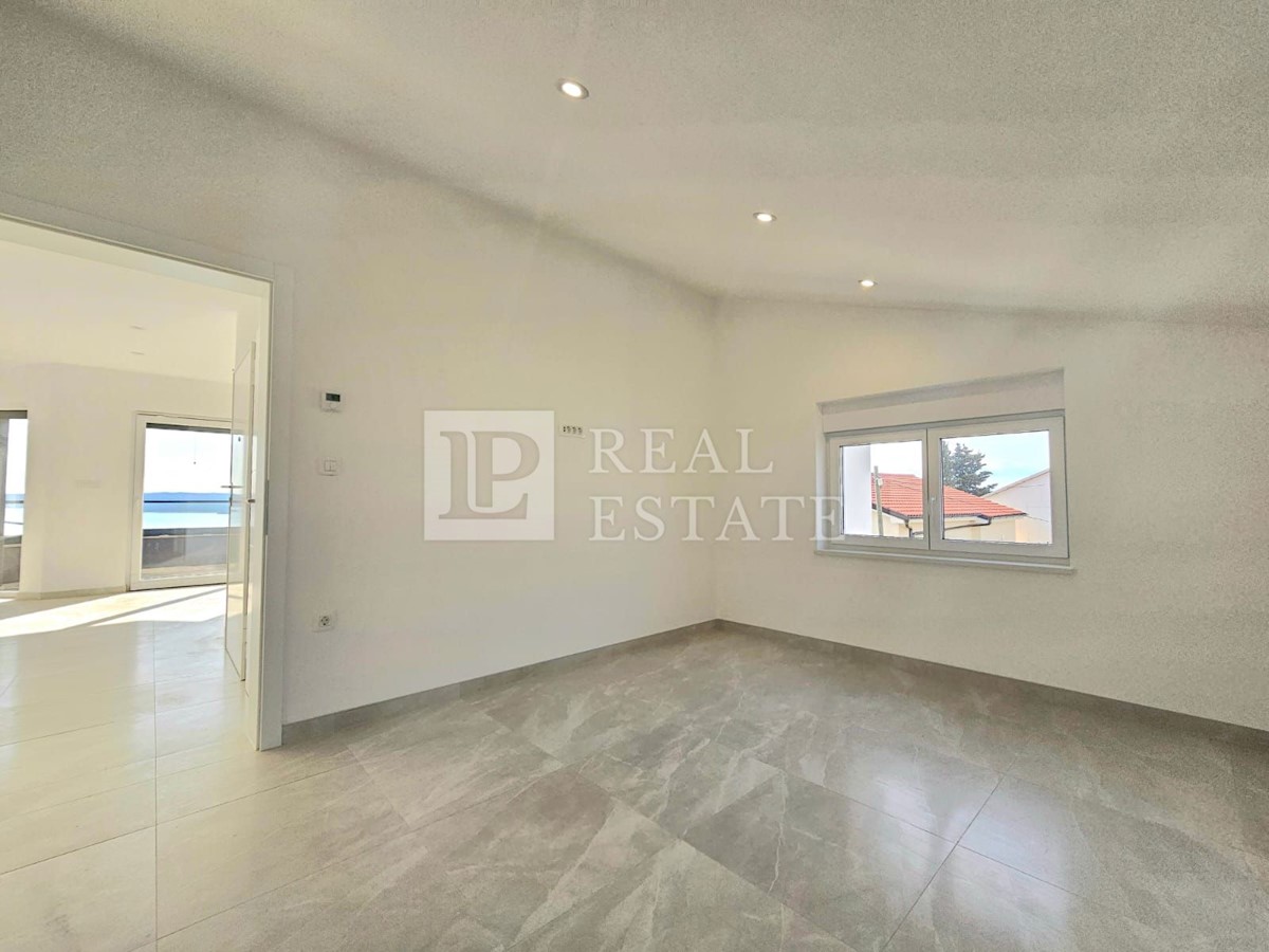 Appartement À vendre - PRIMORSKO-GORANSKA CRIKVENICA