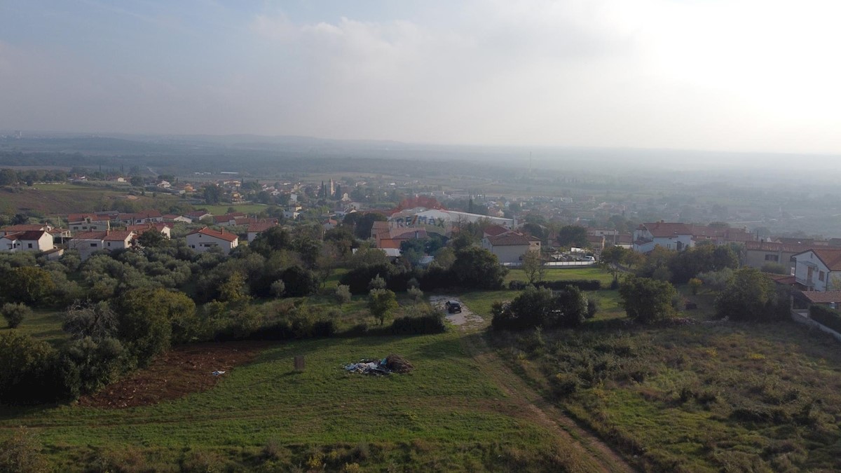 Parcela Na predaj - ISTARSKA KAŠTELIR