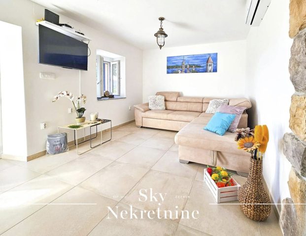 Hiša na predaj 192 m² – Lopar