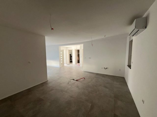 Hiša Naprodaj - Primorsko-goranska Krk - foto 2/13