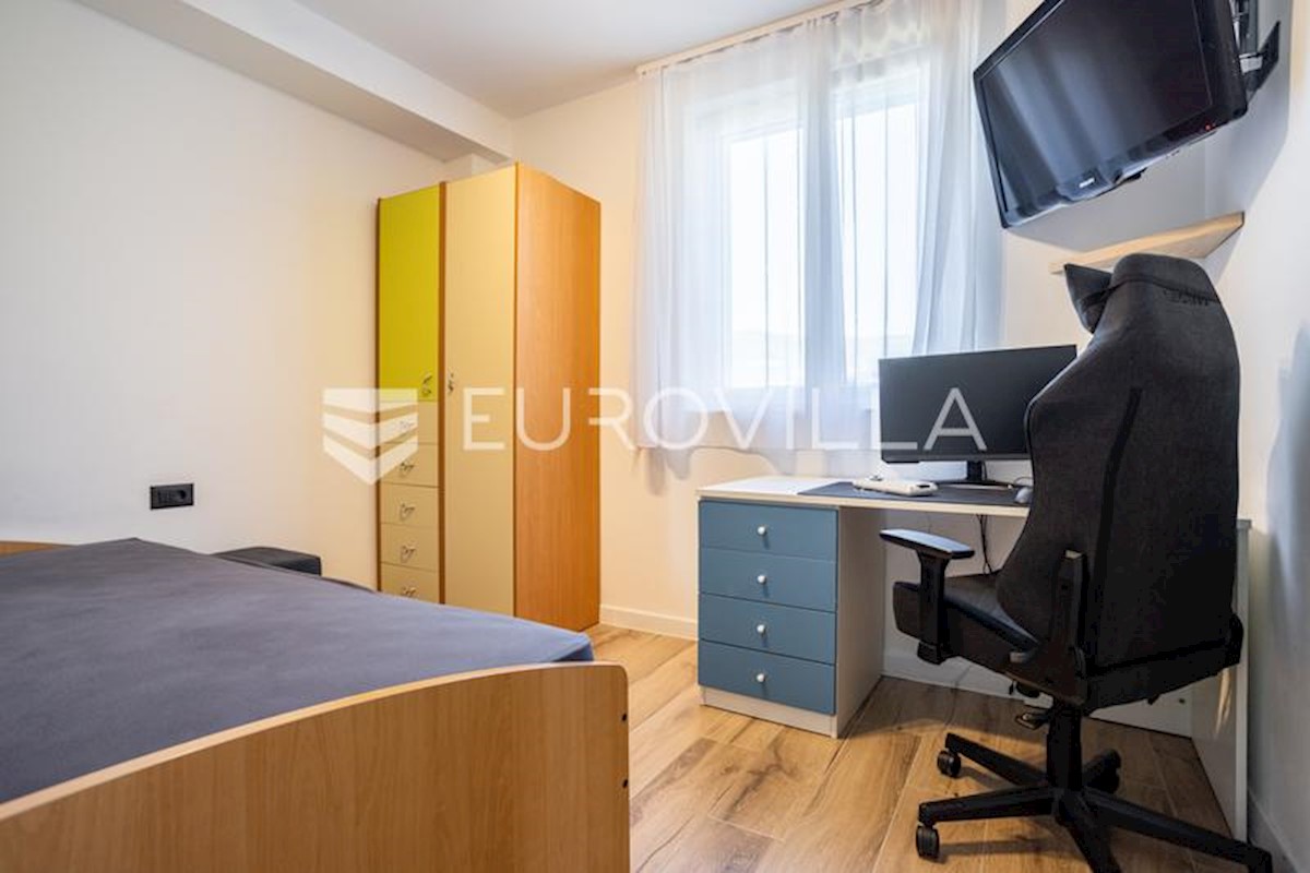 Apartma Na predaj - SPLITSKO-DALMATINSKA KAŠTELA