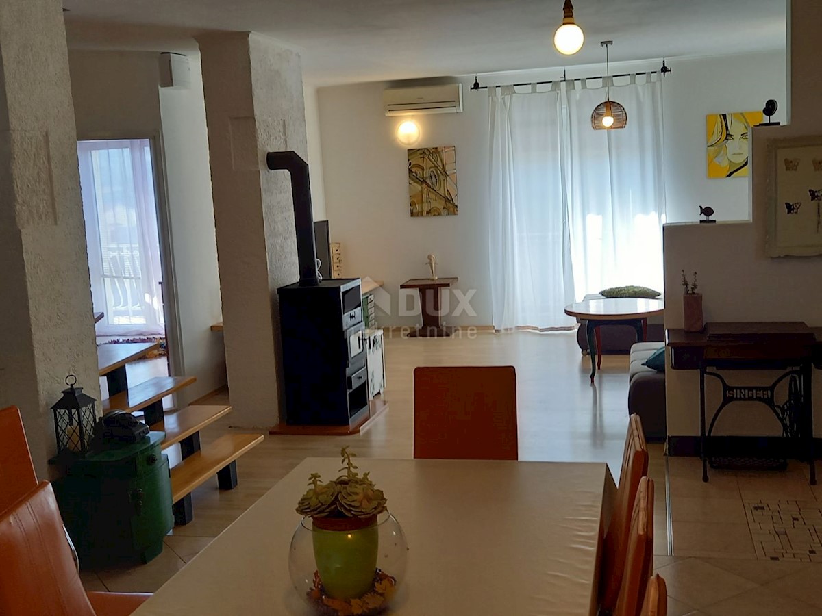 Haus Zu verkaufen - ŠIBENSKO-KNINSKA ŠIBENIK