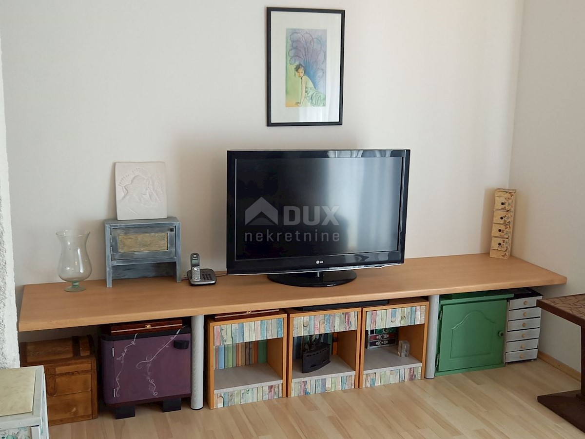 Haus Zu verkaufen - ŠIBENSKO-KNINSKA ŠIBENIK