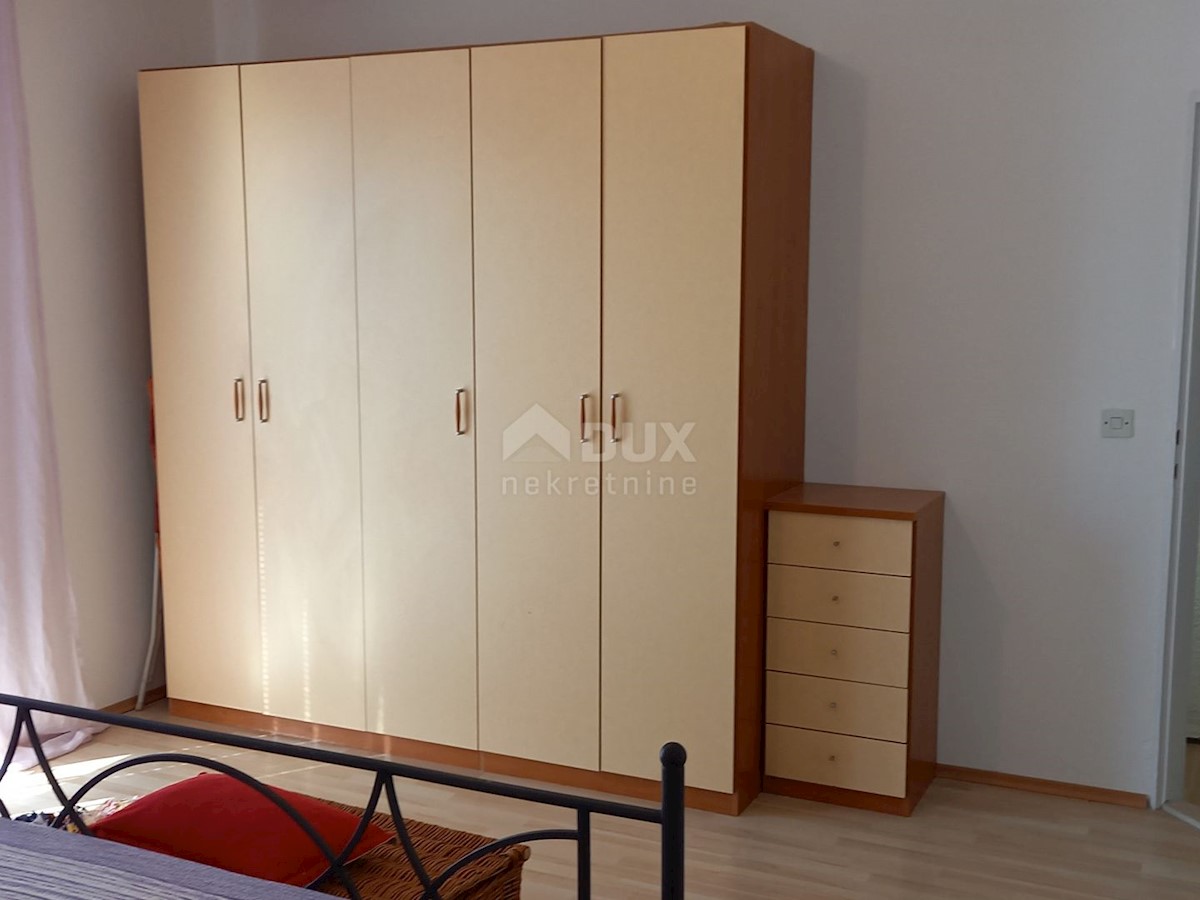 Haus Zu verkaufen - ŠIBENSKO-KNINSKA ŠIBENIK