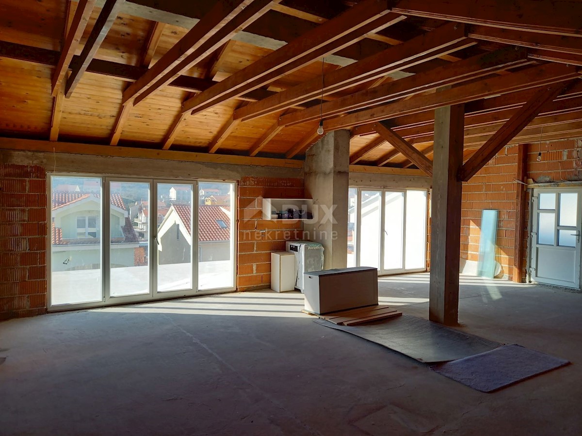 Haus Zu verkaufen - ŠIBENSKO-KNINSKA ŠIBENIK