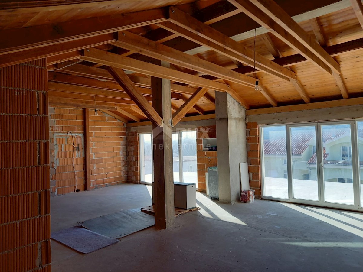 Haus Zu verkaufen - ŠIBENSKO-KNINSKA ŠIBENIK