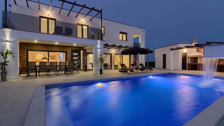 Haus zu verkaufen 280 m² – Loborika