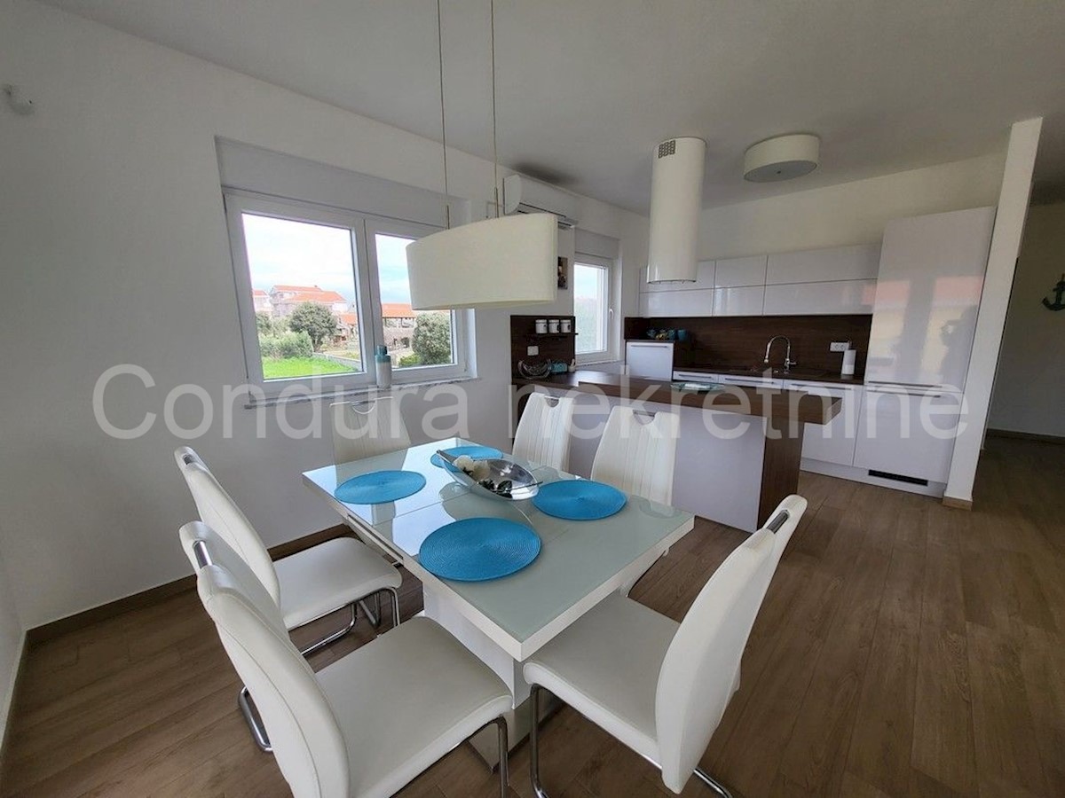 Flat For sale - ZADARSKA PRIVLAKA