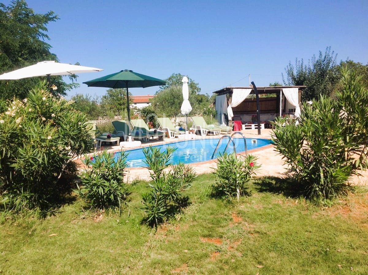 Kuća Na prodaju - ISTARSKA MARČANA