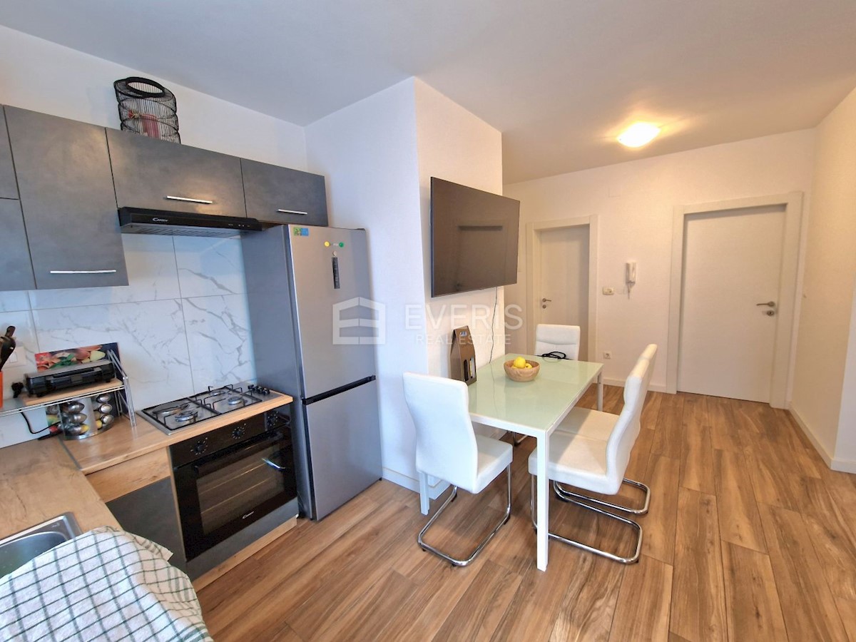 Apartment Zu verkaufen - PRIMORSKO-GORANSKA KASTAV