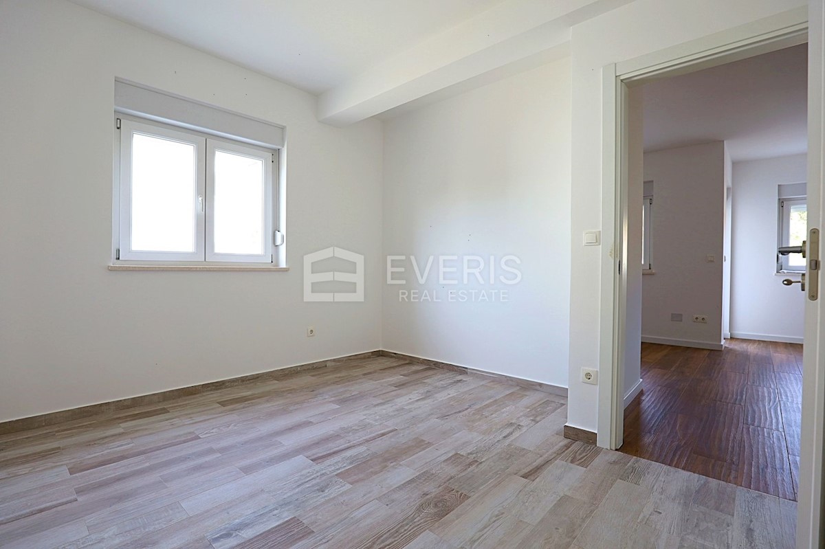 Apartment Zu verkaufen - PRIMORSKO-GORANSKA KASTAV
