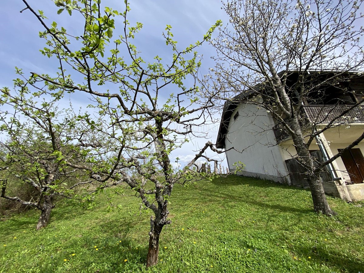 Kuća Na prodaju - ZAGREBAČKA JASTREBARSKO