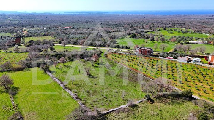 Zemljište na prodaju 3563 m² – Vodnjan