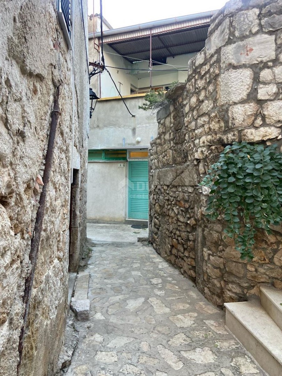 Maison À vendre - ŠIBENSKO-KNINSKA PIROVAC