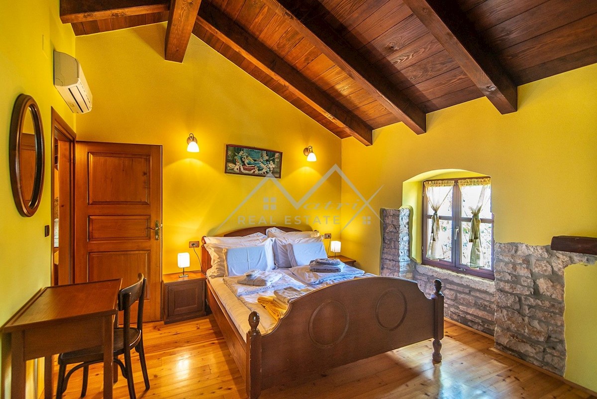 House For sale - ISTARSKA SVETVINČENAT