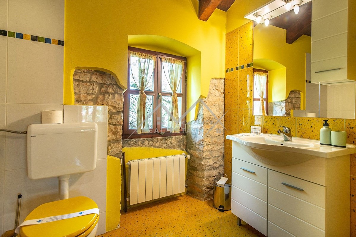 House For sale - ISTARSKA SVETVINČENAT