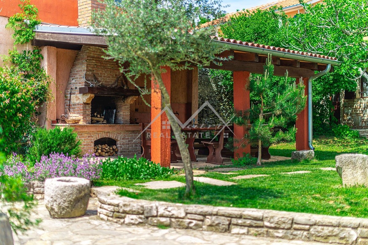 House For sale - ISTARSKA SVETVINČENAT